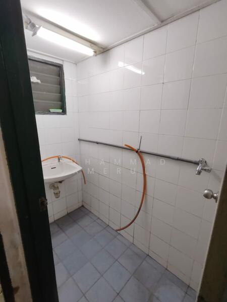 Pangsapuri Melati untuk Untuk Disewa - RM 680 /bulan, Feb 2026 - Bathroom - PropertyGuru.com.my