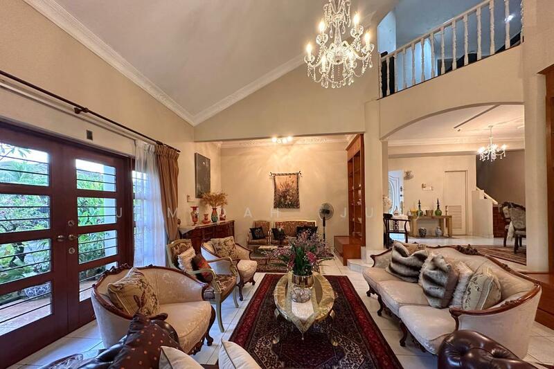 Seksyen 8 untuk Untuk Dijual - RM 2,150,000, Feb 2026 - Living Room - PropertyGuru.com.my