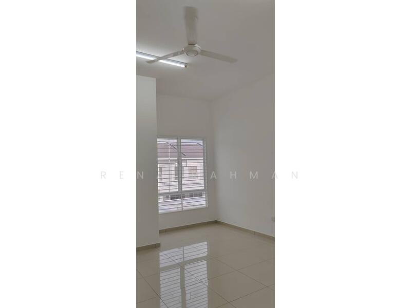 2-storey Terraced House for Sale in Bandar Sri Sendayan (Negeri Sembilan) - Rena Rahman - Interior - PropertyGuru.com.my