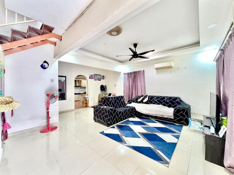 2-storey Terraced House for Sale in Jenjarom (Selangor) - Syukor Hartanah - Living Room - PropertyGuru.com.my