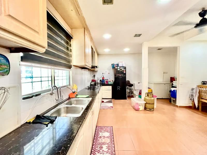 2-storey Terraced House for Sale in Jenjarom (Selangor) - Syukor Hartanah - Kitchen - PropertyGuru.com.my