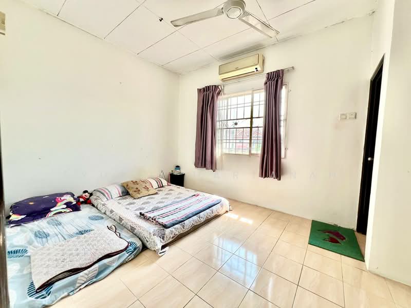 2-storey Terraced House for Sale in Jenjarom (Selangor) - Syukor Hartanah - Bedroom - PropertyGuru.com.my