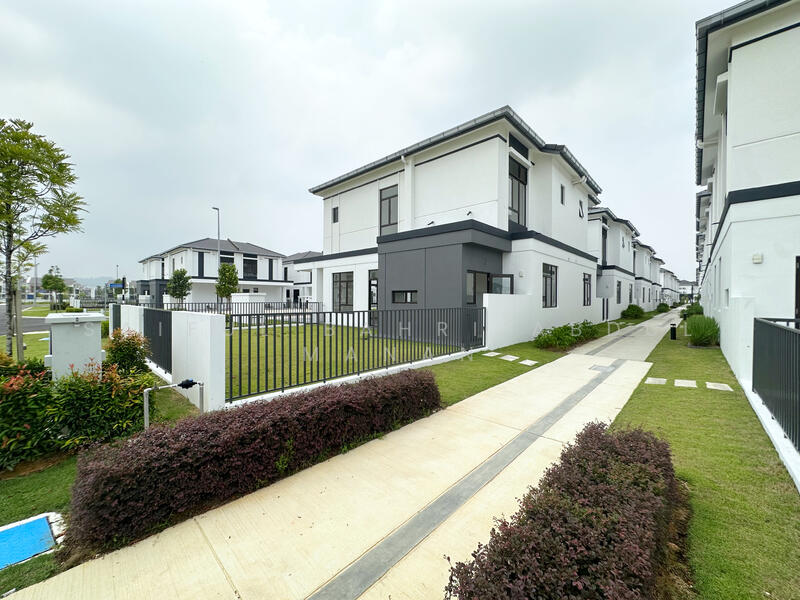 Rumah Teres 2 Tingkat untuk Dijual di Shah Alam (Selangor) - Saiful Bahri Abdul Manan - Exterior - PropertyGuru.com.my