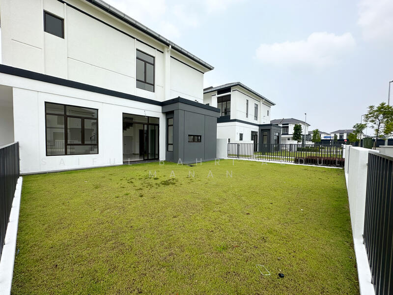 Rumah Teres 2 Tingkat untuk Dijual di Shah Alam (Selangor) - Saiful Bahri Abdul Manan - Exterior - PropertyGuru.com.my
