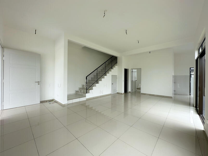 Rumah Teres 2 Tingkat untuk Dijual di Shah Alam (Selangor) - Saiful Bahri Abdul Manan - Living Room - PropertyGuru.com.my