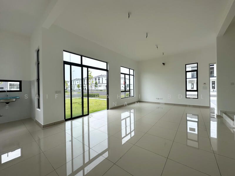 Rumah Teres 2 Tingkat untuk Dijual di Shah Alam (Selangor) - Saiful Bahri Abdul Manan - Living Room - PropertyGuru.com.my