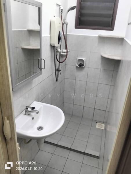 Taman Kheng Tian untuk Untuk Disewa - RM 1,300 /bulan, Feb 2026 - Bathroom - PropertyGuru.com.my