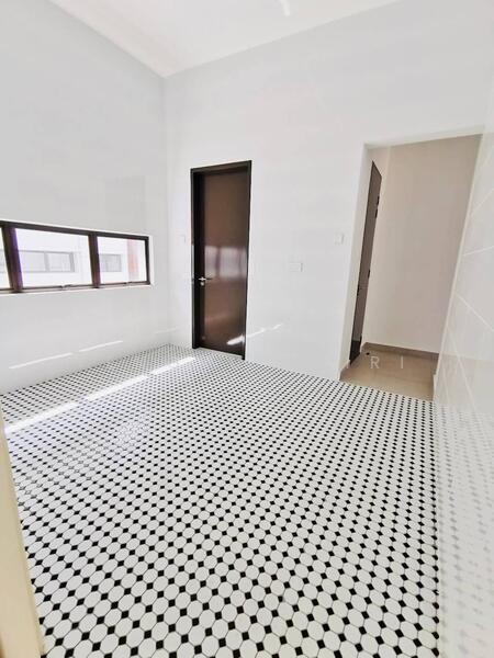 Terraced House for Sale in Cyberjaya (Selangor) - Tengku Zairi - Interior - PropertyGuru.com.my