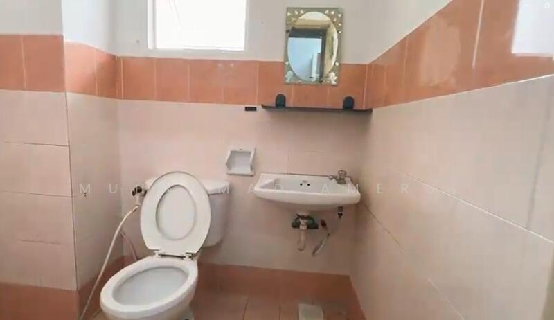 Apartment for Rent at Bayu Villa - Muhammad Amerul - Bathroom - PropertyGuru.com.my