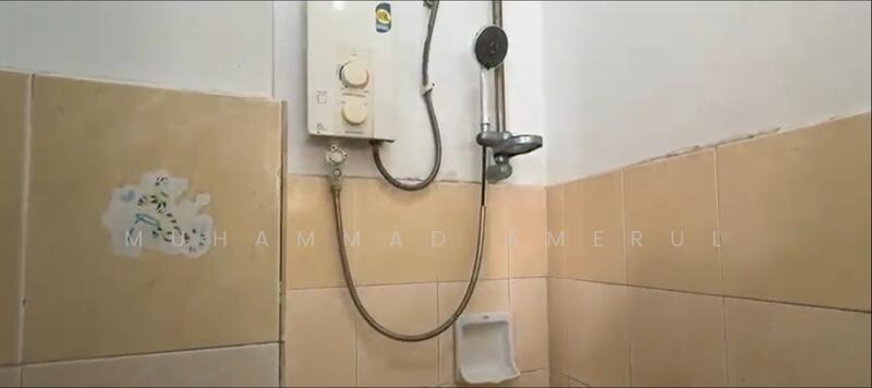 Apartment for Rent at Bayu Villa - Muhammad Amerul - Bathroom - PropertyGuru.com.my