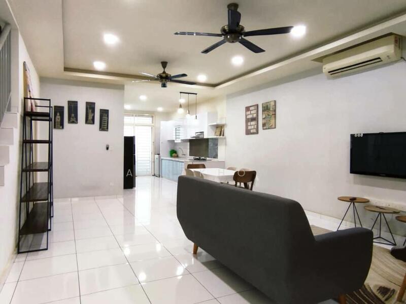 2-storey Terraced House for Rent in Gelang Patah (Johor) - Ann Khow - Living Room - PropertyGuru.com.my