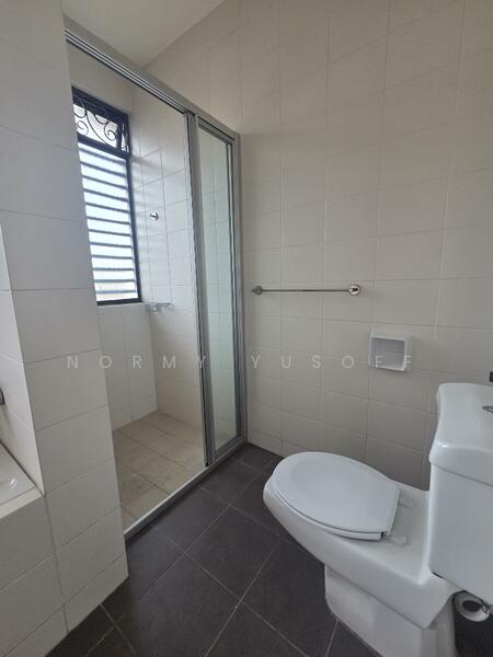 Glenmarie Cove untuk Untuk Dijual - RM 1,190,000, Mac 2026 - Bathroom - PropertyGuru.com.my