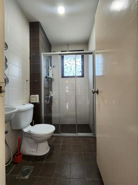 Glenmarie Cove untuk Untuk Dijual - RM 1,190,000, Mac 2026 - Bathroom - PropertyGuru.com.my