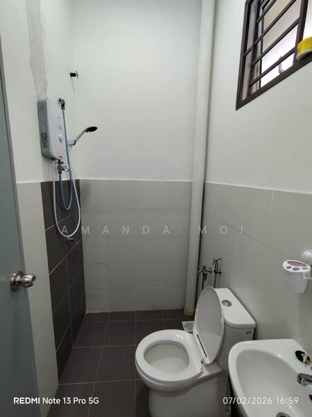 Taman Pasir Putih untuk Untuk Disewa - RM 1,300 /bulan, Feb 2026 - Bathroom - PropertyGuru.com.my