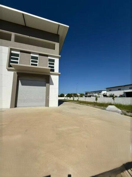 Factory for Rent in Saujana Rawang (Rawang) - Vincent Lee - Exterior - PropertyGuru.com.my