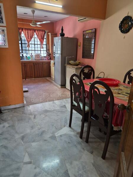 2-storey Terraced House for Sale in Subang Jaya (Selangor) - Tengku Sutina Tengku Baharuddin - Kitchen - PropertyGuru.com.my