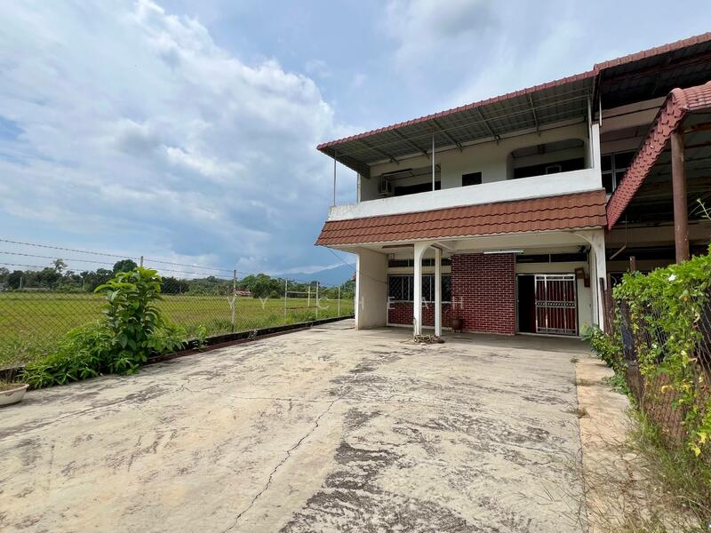 Semi-Detached House for Sale in Taman Batu Emas (Kuala Kangsar) - YY Cheah - Exterior - PropertyGuru.com.my