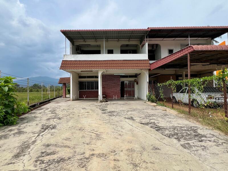 Semi-Detached House for Sale in Taman Batu Emas (Kuala Kangsar) - YY Cheah - Exterior - PropertyGuru.com.my