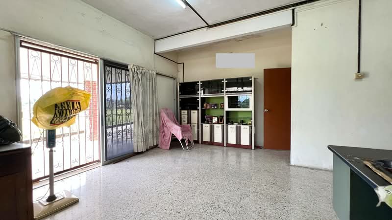 Semi-Detached House for Sale in Taman Batu Emas (Kuala Kangsar) - YY Cheah - Living Room - PropertyGuru.com.my