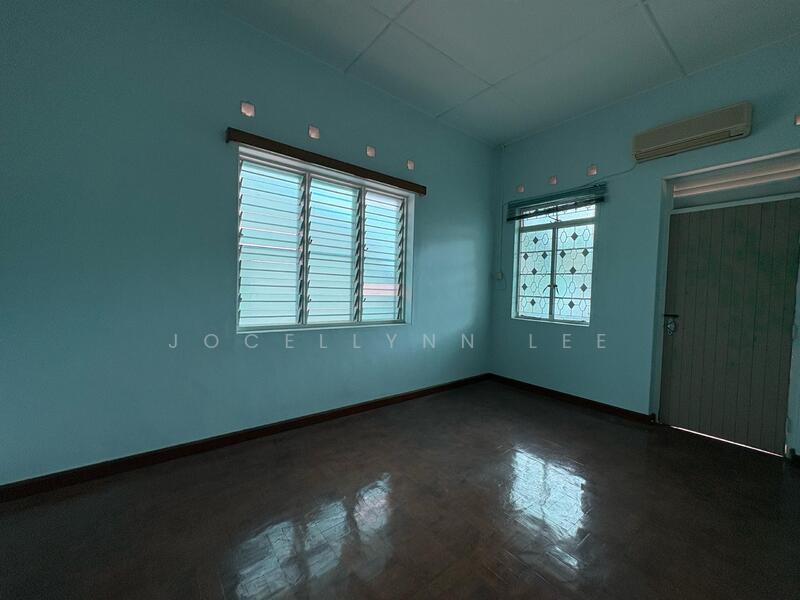 Untuk Dijual - Double Storey Semi Detached House at Georgetown Jalan kebun nyiur