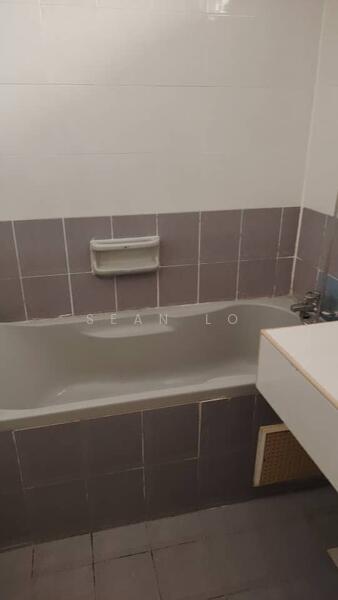 Condominium for Rent at Impian Heights - Sean Lo - Bathroom - PropertyGuru.com.my
