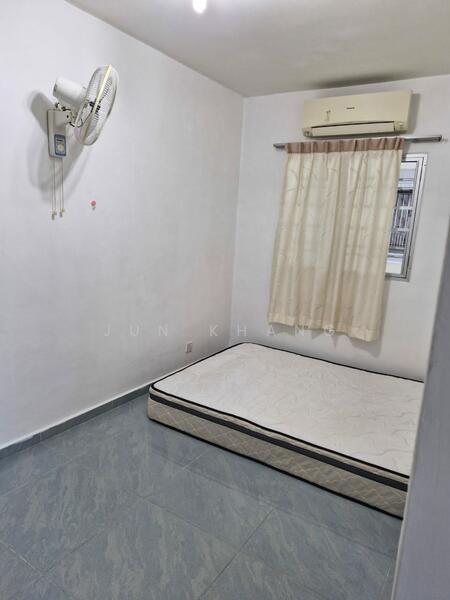 Apartment for Sale at The Ocean View (Bandar Sri Pinang) - Jun Khang - Bedroom - PropertyGuru.com.my