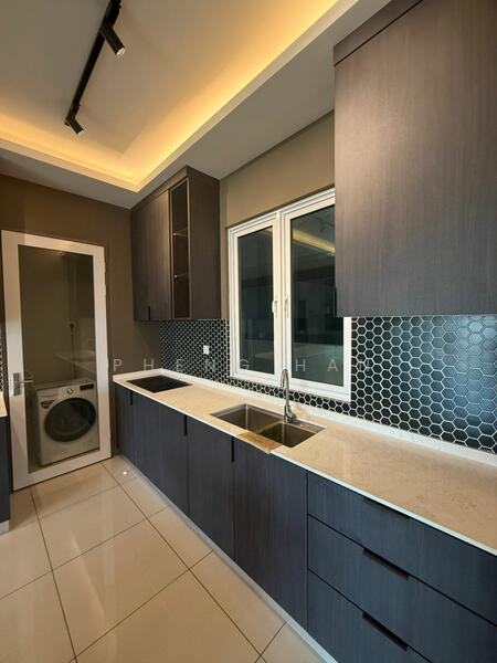 Condominium for Rent at QuayWest Residence - Pheng Han - Kitchen - PropertyGuru.com.my