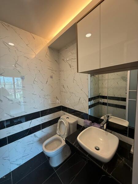 Condominium for Rent at QuayWest Residence - Pheng Han - Bathroom - PropertyGuru.com.my