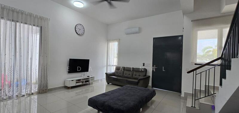 Robin @ Rimbayu untuk Untuk Dijual - RM 850,000, Mac 2026 - Living Room - PropertyGuru.com.my