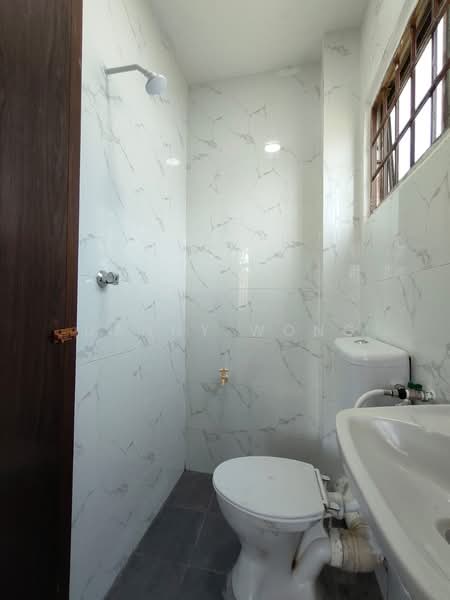 2-storey Terraced House for Sale in Bukit Beruntung (Selangor) - Danny Wong - Bathroom - PropertyGuru.com.my