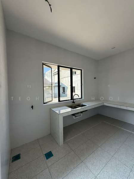 2-storey Terraced House for Sale in Simpang Pulai (Perak) - Oscar Teoh - Kitchen - PropertyGuru.com.my