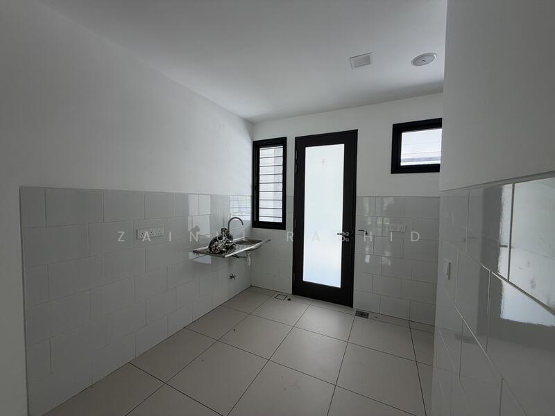 Ilham Residence @ City of Elmina untuk Untuk Dijual - RM 850,000, Mac 2026 - Kitchen - PropertyGuru.com.my