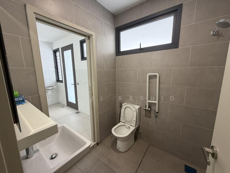 Ilham Residence @ City of Elmina untuk Untuk Dijual - RM 850,000, Mac 2026 - Bathroom - PropertyGuru.com.my