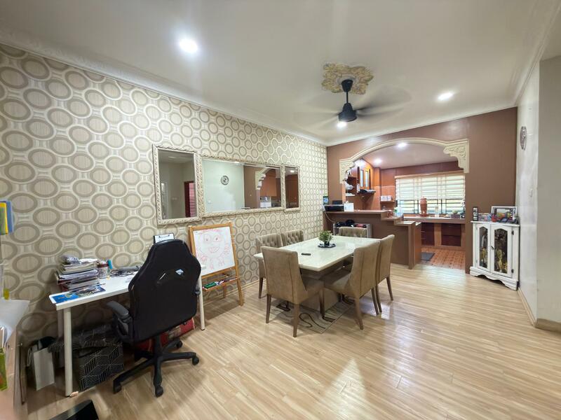 1.5-storey Terraced House for Sale in Taman Pelangi Indah (Ulu Tiram) - Iden Tan - Study - PropertyGuru.com.my