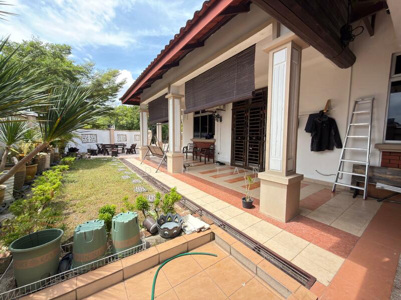 1.5-storey Terraced House for Sale in Taman Pelangi Indah (Ulu Tiram) - Iden Tan - Exterior - PropertyGuru.com.my