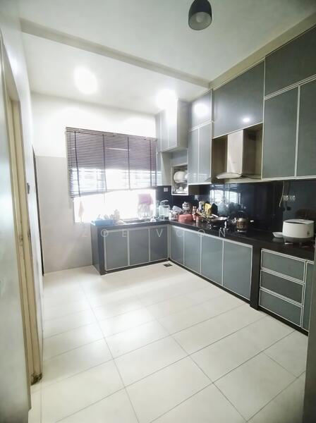 Taman Mount Austin untuk Untuk Dijual - RM 800,000, Feb 2026 - Kitchen - PropertyGuru.com.my