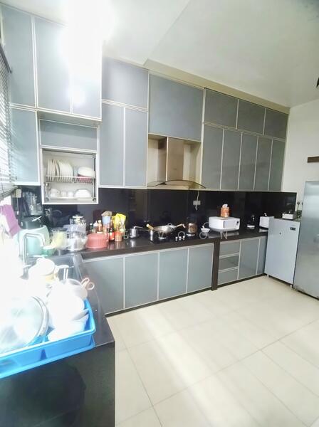 Taman Mount Austin untuk Untuk Dijual - RM 800,000, Feb 2026 - Kitchen - PropertyGuru.com.my