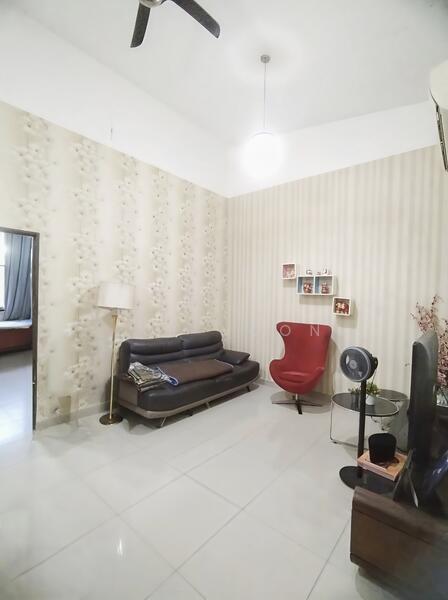 Taman Mount Austin untuk Untuk Dijual - RM 800,000, Feb 2026 - Living Room - PropertyGuru.com.my