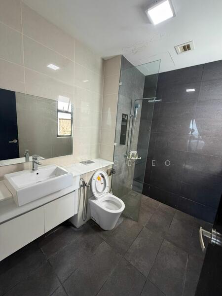 Setia Sky 88 untuk Untuk Disewa - RM 3,500 /bulan, Feb 2026 - Bathroom - PropertyGuru.com.my