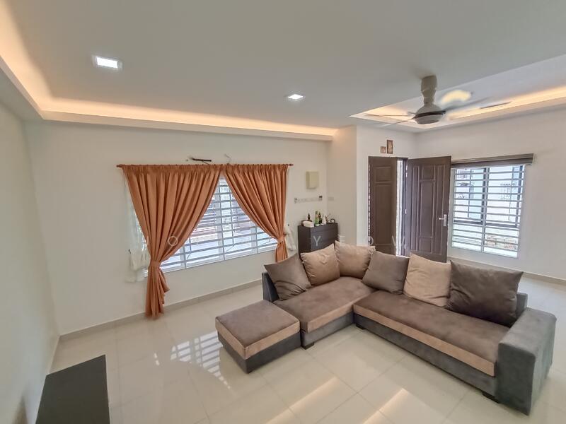 Cluster House for Rent in Meru Mutiara (Ipoh) - Joline YEOW - Living Room - PropertyGuru.com.my