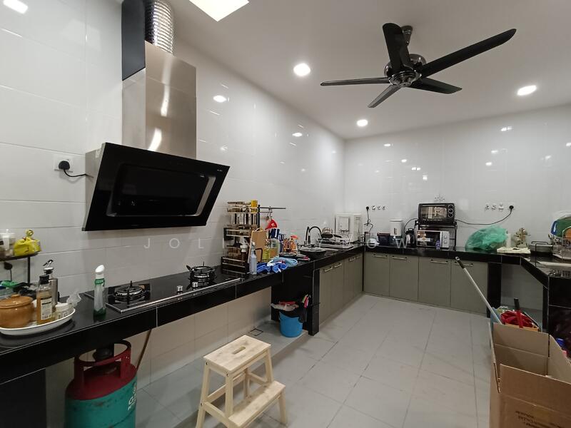 Cluster House for Rent in Meru Mutiara (Ipoh) - Joline YEOW - Kitchen - PropertyGuru.com.my