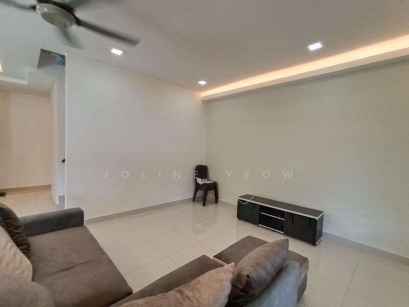 Cluster House for Rent in Meru Mutiara (Ipoh) - Joline YEOW - Living Room - PropertyGuru.com.my