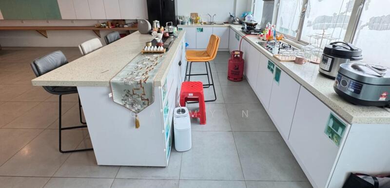 Shop for Sale in Bandar Pinggiran Subang (Shah Alam) - Cammy N - Kitchen - PropertyGuru.com.my