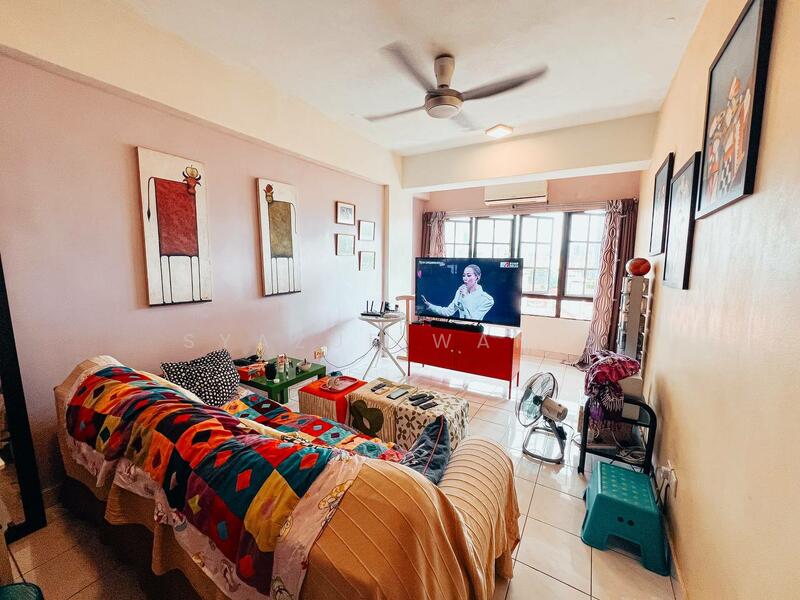Condominium for Sale at Bayu Tasik 2 - Syazue Wanie - Living Room - PropertyGuru.com.my