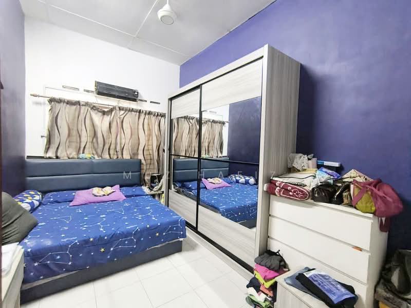 Single Storey Jalan Bangau Telok Panglima Garang untuk Untuk Dijual - RM 350,000, Feb 2026 - Bedroom - PropertyGuru.com.my