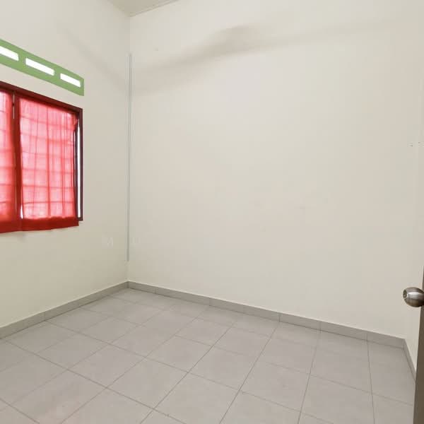 Single Storey Jalan Bangau Telok Panglima Garang untuk Untuk Dijual - RM 350,000, Feb 2026 - Interior - PropertyGuru.com.my