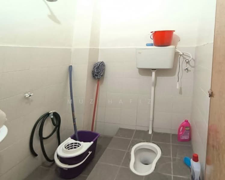 Single Storey Jalan Bangau Telok Panglima Garang untuk Untuk Dijual - RM 350,000, Feb 2026 - Bathroom - PropertyGuru.com.my