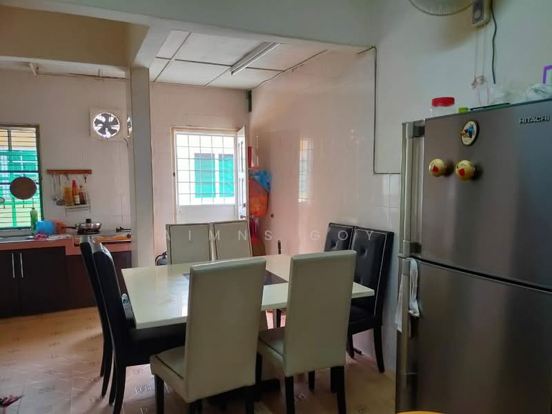 2-storey Terraced House for Sale in Bandar Mahkota Cheras (Cheras) - Aimns Goy - Kitchen - PropertyGuru.com.my