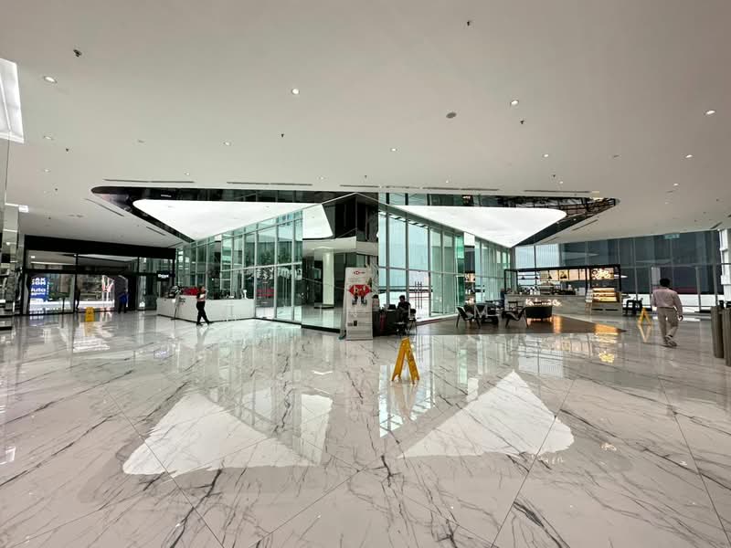 CIMB Hub (Formerly known as Kenanga International) untuk Untuk Disewa - RM 32,802 /bulan, Feb 2026 - Lobby - PropertyGuru.com.my