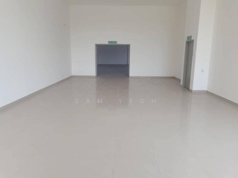 Alma Signature @ Taman Industri Impian Indah untuk Untuk Disewa - RM 13,000 /bulan, Feb 2026 - Entrance - PropertyGuru.com.my